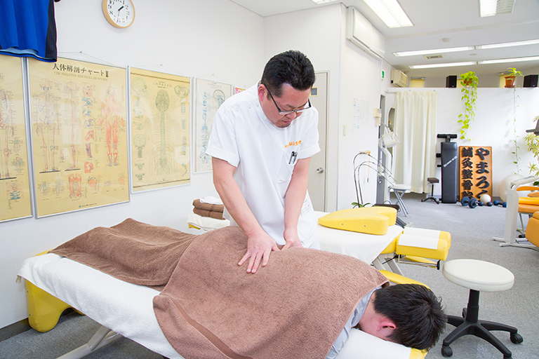 腰や首の症状への施術